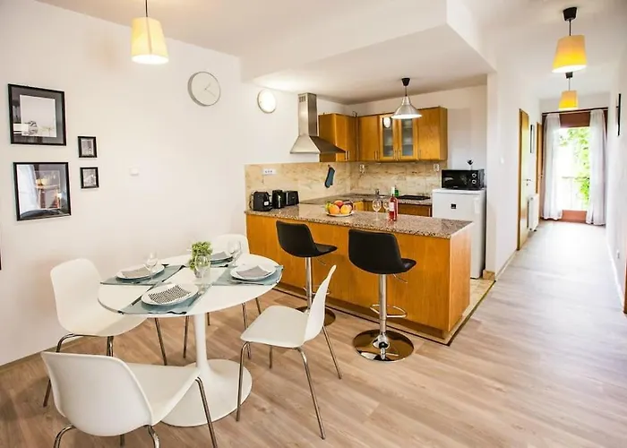 Апартаменты Downtown Ruin Bar Location *